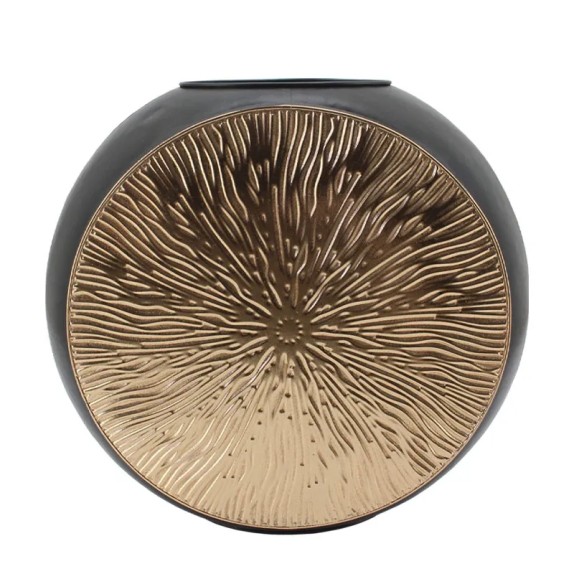 ΜΕΤΑΛΛΙΚΟ ΒΑΖΟ ΧΡΥΣΟ-ΜΑΥΡΟ ΚΥΚΛΙΚΟ/ΑΚΤΙΝΩΤΟ ΜΕΓΑΛΟ - 60x20.5x54cm 1/KIB – Δημιουργεί αίσθηση πολυτέλειας χωρίς κόπο | iroots.gr