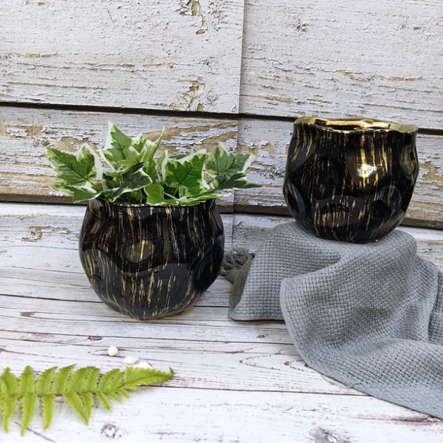 ΚΑΣΠΩ ΣΤΡΟΓΓΥΛΟ ΜΑΥΡΟ/ΧΡΥΣΟ ΥΑΛΩΜΕΝΟ ΠΟΥΓΚΙ ΜΕ ΒΑΘΟΥΛΩΜΑΤΑ ΜΙΚΡΟ - Φ12.5x11cm 1/24ΚΙΒ – Προσφέρει μοναδική αισθητική | iroots.gr