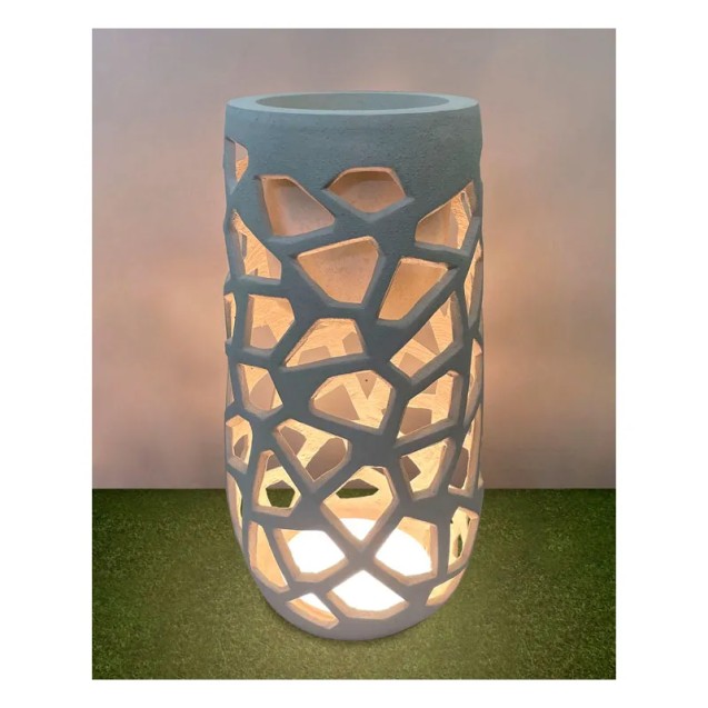 FIBERCLAY ΚΑΣΠΩ ΜΠΕΖ ΜΕ ΦΩΣ LED ΤΡΥΠΗΤΟ ΒΑΡΕΛΙ - Φ46x90cm 1/ΚΙΒ – Προσφέρει μοναδική αισθητική | iroots.gr