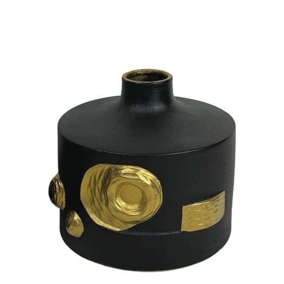 ΚΕΡΑΜΙΚΟ ΒΑΖΟ ΜΑΥΡΟ ΚΟΝΤΟ ME ΧΡΥΣA ΠΡΟΣΘΕΤΑ ΚΟΜΜΑΤΙΑ - 21.6cm 1/8ΚΙΒ – Προσφέρει μοναδική αισθητική | iroots.gr