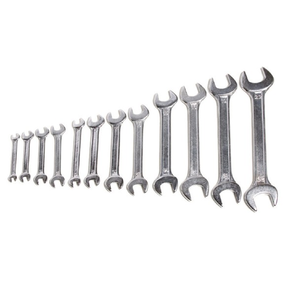 BASIC Γερμανικό σετ 12τεμ 239922 – Ταιριάζει σε κάθε μοντέρνο ή επαγγελματικό χώρο | iroots.gr